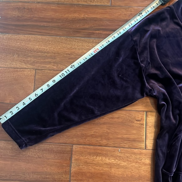 Vintage Velvet Baxter & Wells Intimates Deep Purple Housecoat Size M - Picture 9 of 9